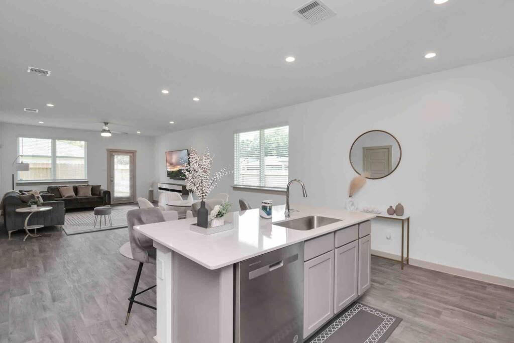 4Bedroom Escape - Near Med Center With Backyard Houston Exterior foto