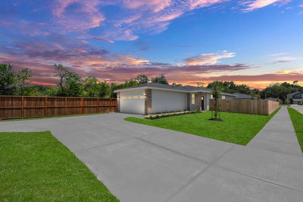 4Bedroom Escape - Near Med Center With Backyard Houston Exterior foto
